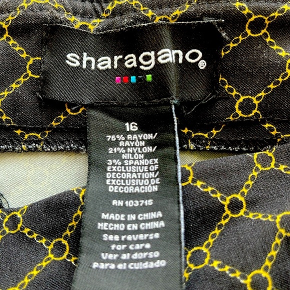 Sharagano Black Skinny Pants w/ Gold Chain Link Design size 16 - Picture 5 of 6
